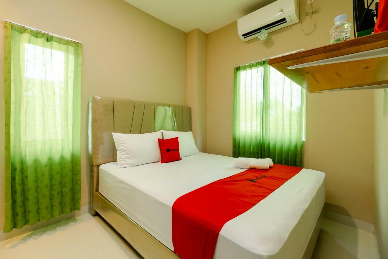 Hotel RedDoorz Syariah @ Panglima Polem Aceh Banda Aceh Zewnętrze zdjęcie