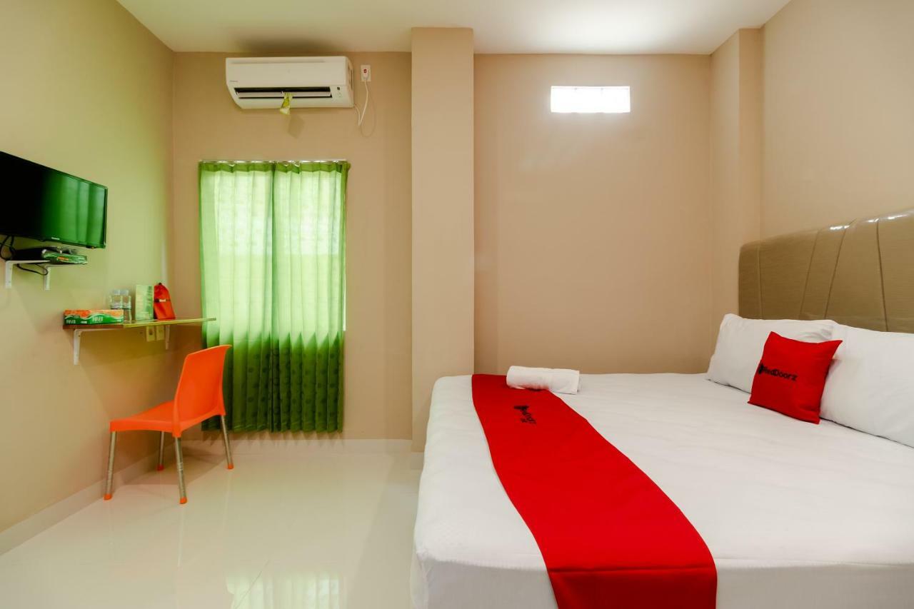 Hotel RedDoorz Syariah @ Panglima Polem Aceh Banda Aceh Zewnętrze zdjęcie